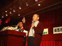 0422_043.JPG (92751 bytes)