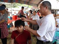 0423_006.JPG (77983 bytes)