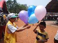 0423_034.JPG (130608 bytes)