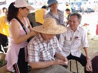 0514_025.JPG (70928 bytes)