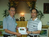 0520_013.JPG (108773 bytes)