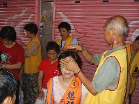 0527_021.JPG (120909 bytes)