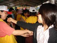 0528_023.JPG (67648 bytes)