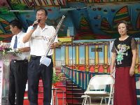 0528_036.JPG (70470 bytes)