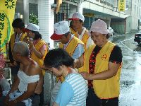 0528_053.JPG (132818 bytes)