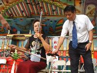 0528_072.JPG (148385 bytes)