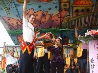 0528_078.JPG (140016 bytes)