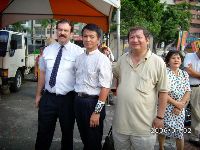 0702_052.JPG (130589 bytes)