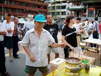 0702_055.JPG (146200 bytes)