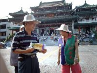 0702_075.JPG (138995 bytes)