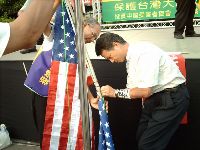 0702_110.JPG (120594 bytes)