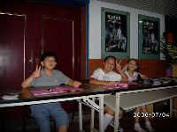 0704_008.JPG (94546 bytes)