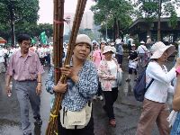 0826rally_035.JPG (152949 bytes)