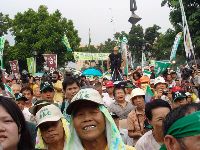 0826rally_050.JPG (154578 bytes)