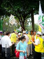 0826rally_212.JPG (98635 bytes)