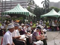 0902_0004.JPG (134790 bytes)