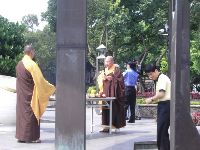 0902_0005.JPG (119592 bytes)