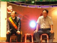 0909_033.JPG (103418 bytes)