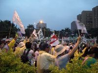 0916_0074.JPG (101555 bytes)