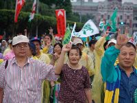 0916_0100.JPG (127561 bytes)