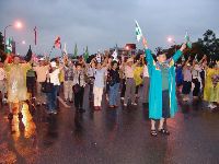 0916_0107.JPG (122253 bytes)