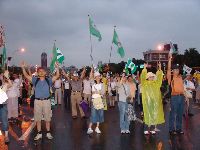 0916_0110.JPG (110636 bytes)