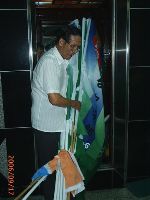 0917ocean_0019.JPG (52214 bytes)