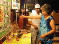 0917report_0074.JPG (130342 bytes)