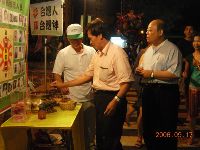 0917report_0081.JPG (109792 bytes)