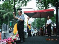 0923_037.JPG (142924 bytes)