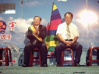 0923_003.JPG (115406 bytes)