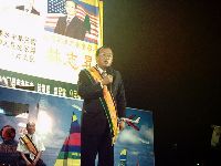 0923_035.JPG (104608 bytes)