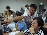 0923computer_015.JPG (101839 bytes)