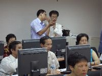 0923computer_027.JPG (78546 bytes)