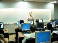 0923computer_051.JPG (85865 bytes)