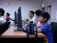 0923computer_054.JPG (76148 bytes)