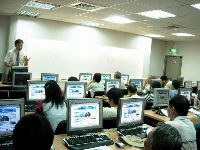 0923computer_059.JPG (108228 bytes)