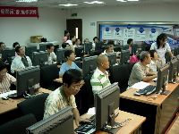 0923computer_062.JPG (123500 bytes)