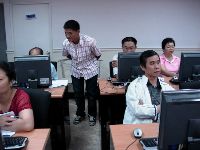 0923computer_071.JPG (89652 bytes)