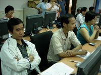 0923computer_073.JPG (100471 bytes)