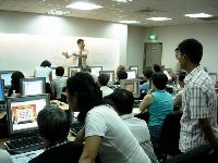 0923computer_084.JPG (106050 bytes)