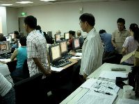 0923computer_085.JPG (101033 bytes)