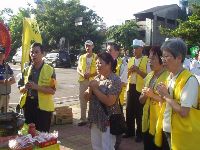 0923-228park_012.JPG (137017 bytes)