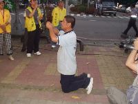 0923-228park_028.JPG (97801 bytes)