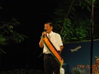 0929-1_004.JPG (74691 bytes)