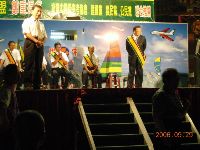 0929-1_030.JPG (108778 bytes)