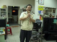 0930moon_032.JPG (85807 bytes)