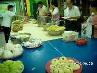 0930moon_037.JPG (117055 bytes)