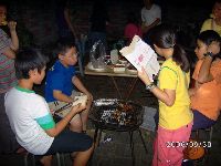 0930moon_054.JPG (111400 bytes)