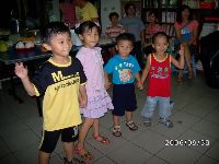 0930moon_076.JPG (104033 bytes)